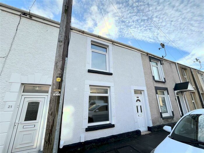 4 Bedroom House To Rent In Madoc Street, Swansea, SA1