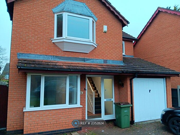4 Bedroom Detached House To Rent In Devonia Road, Leicester, LE2