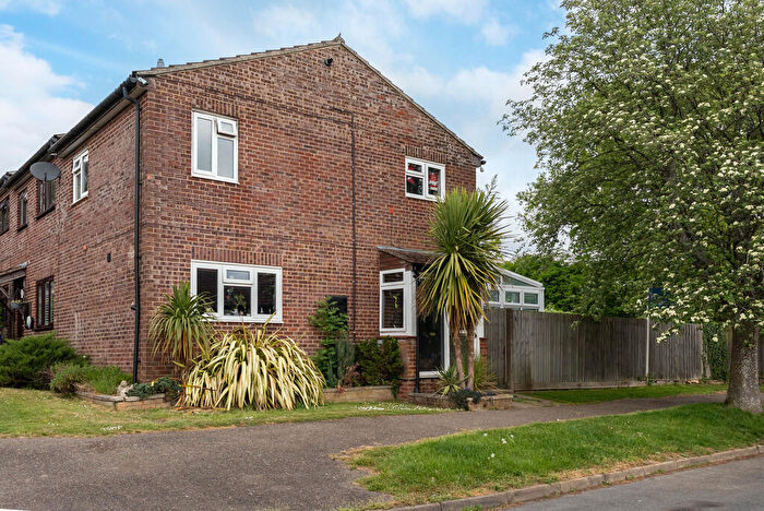 3 Bedroom End Of Terrace House For Sale In Beare Green, Dorking, RH5