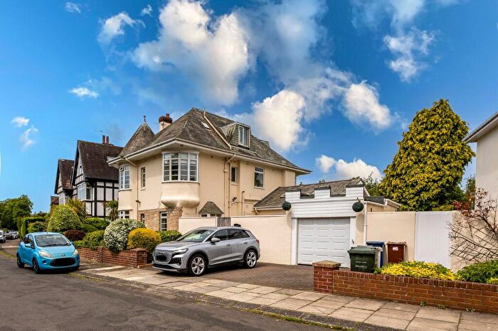 4 Bedroom Detached House For Sale In Bemersyde Drive, Jesmond, NE2