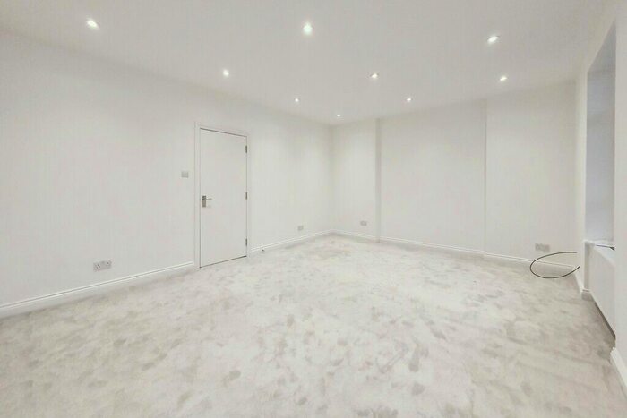 4 Bedroom Flat To Rent In Brecknock Road, London, N7