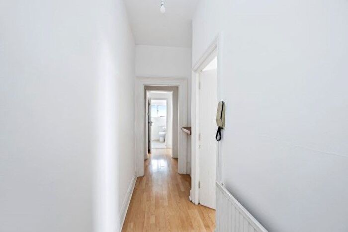 2 Bedroom Flat For Sale In Flat, Medina Villas, Hove, BN3