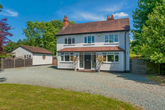 6 Bedroom Detached House For Sale In Birmingham Road, Bishopton, Stratford-upon-Avon, CV37