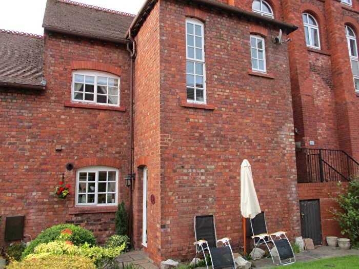 3 Bedroom Town House To Rent In Newland Mews, Culcheth, Warrington, Cheshire, WA3