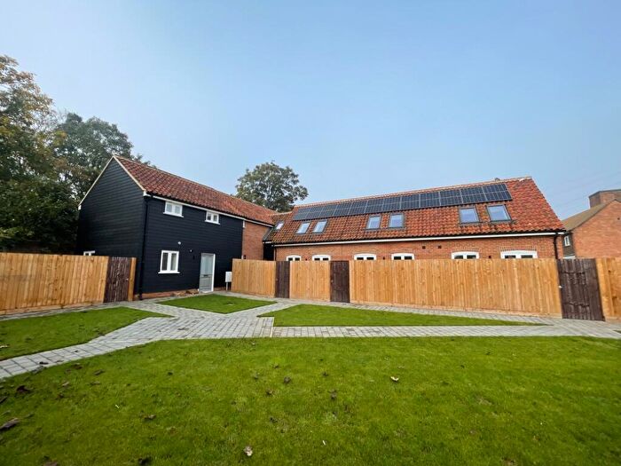 1 Bedroom End Of Terrace House For Sale In Spread Eagle Mews, Witham, CM8