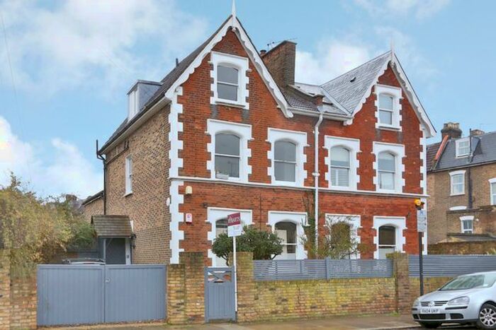 1 Bedroom Flat To Rent In Victoria Road, London, N4