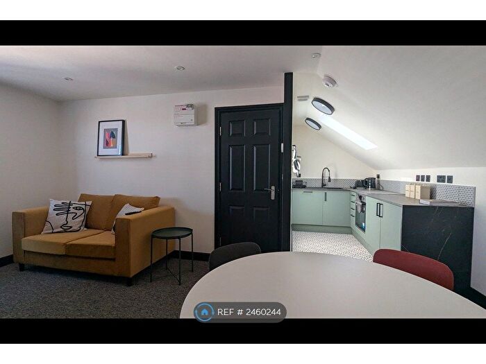1 Bedroom Flat To Rent In Brook Lane, Chester, CH2