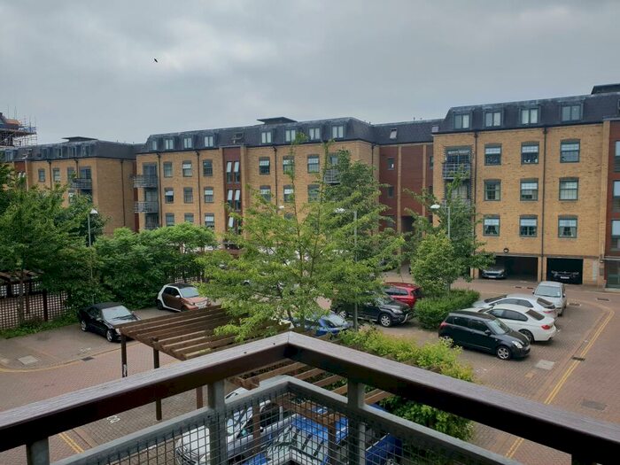 1 Bedroom Flat To Rent In - Abbey Road, Barking, IG11
