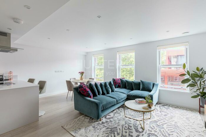 1 Bedroom Apartment To Rent In Britton Street, London, EC1M