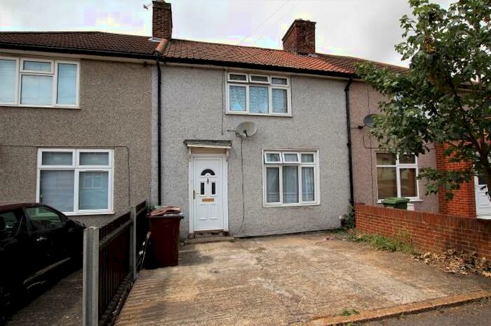 3 Bedroom Terraced House To Rent In Fanshawe Crescent, Dagenham, London, RM9