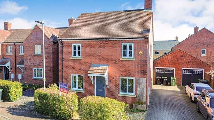 4 Bedroom Detached House For Sale In Jubilee Close, Blunham, MK44