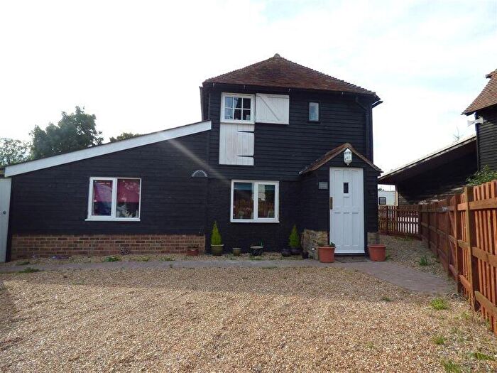 2 Bedroom Detached House To Rent In Ramsgate Road, Sarre, Birchington, Kent, CT7