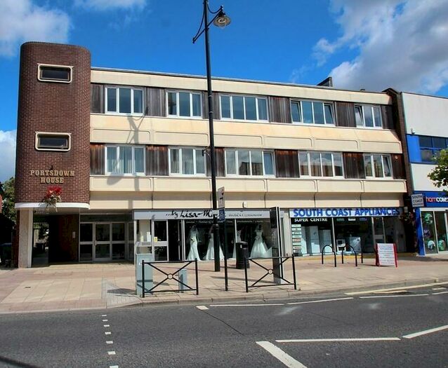 1 Bedroom Apartment To Rent In Portsdown House -, West Street, Fareham, Hampshire, PO16