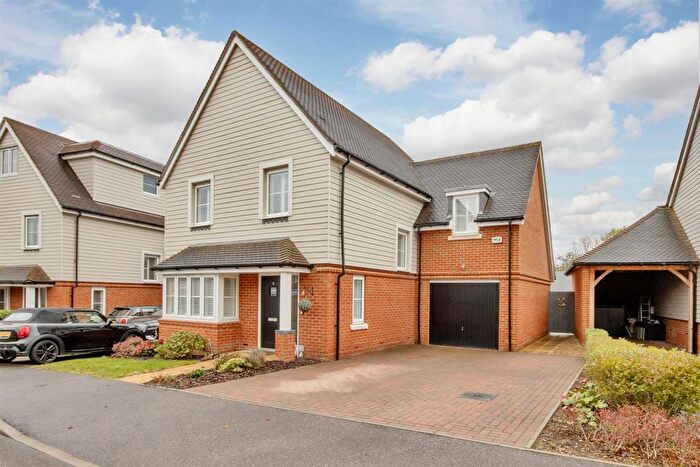4 Bedroom Detached House For Sale In Burton Avenue, Leigh, Tonbridge, TN11