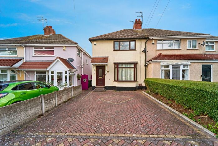 4 Bedroom Semi-Detached House For Sale In Moreton Road, Wolverhampton, West Midlands, WV10