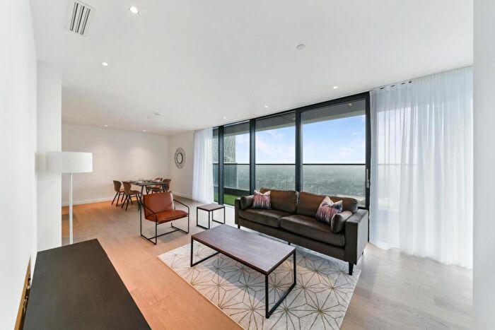 2 Bedroom Apartment For Sale In Hobart Building, Wards Place, Wardian Development, E14