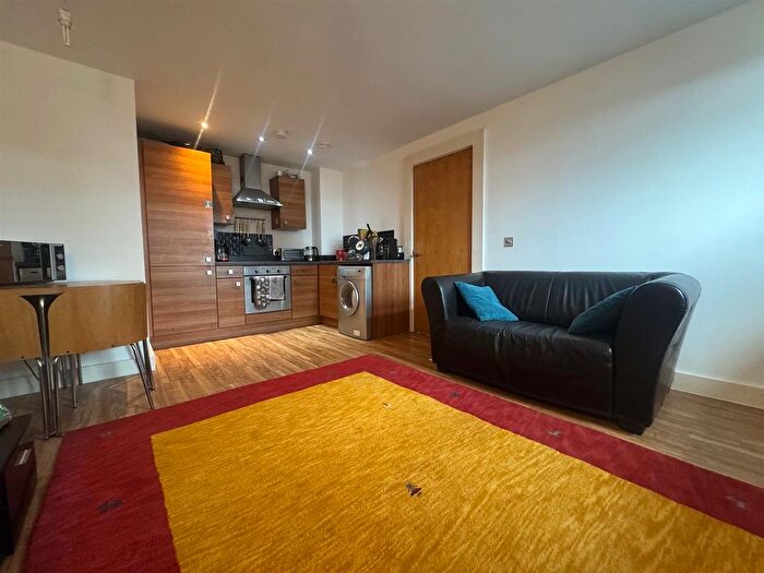 1 Bedroom Flat To Rent In Fresh, Chapel Street, Salford, M3