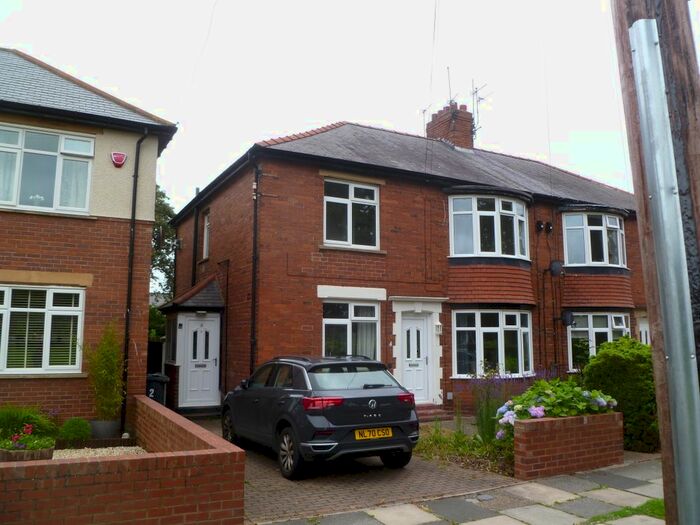 2 Bedroom Flat To Rent In Springfield Grove, Whitley Bay NE25