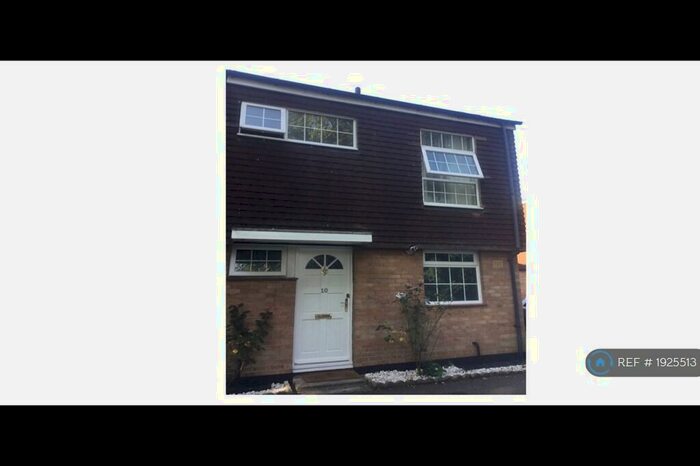 3 Bedroom End Of Terrace House To Rent In Langcroft Close, Carshalton, SM5