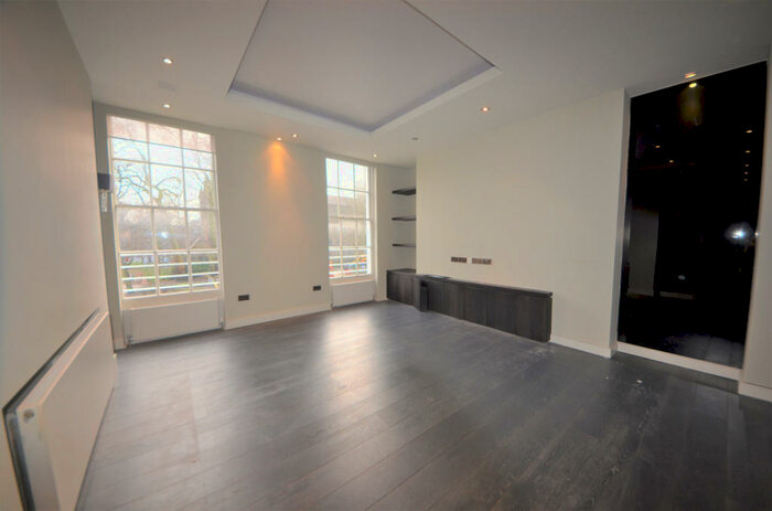 2 Bedroom Apartment To Rent In Myddelton Square, Clerkenwell, London, EC1R