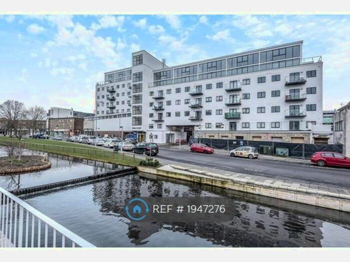 2 Bedroom Flat To Rent In Waterhouse Street, Hemel Hempstead, HP1