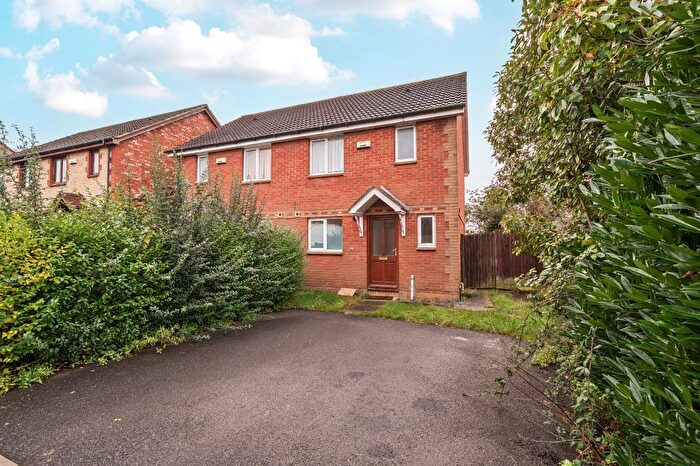 3 Bedroom Semi Detached House For Sale In Greater Leys, Oxford, OX4