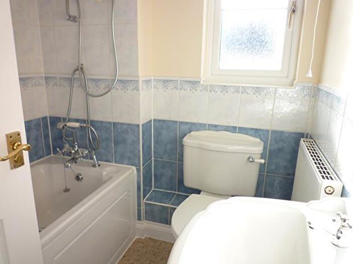 2 Bedroom End Of Terrace House To Rent In Woodland View, Holsworthy, EX22