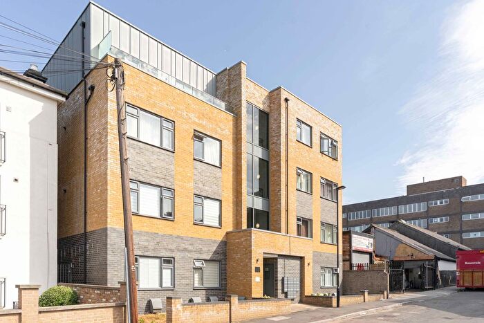 1 Bedroom Flat For Sale In Montague Road, West Croydon, CR0