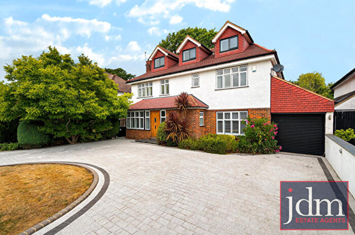 5 Bedroom Detached House To Rent In Clarendon Way, Chislehurst, BR7
