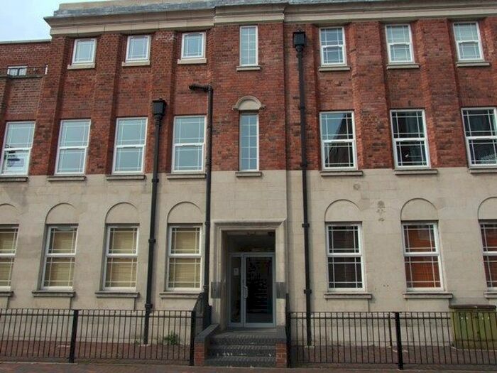 1 Bedroom Flat To Rent In The Zinc Building, High Street, Hull, HU1