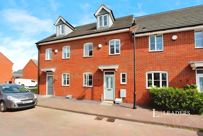 3 Bedroom House To Rent In Water Lily Way, Bourne, Lincolnshire, PE10