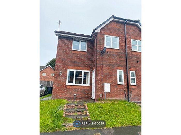 3 Bedroom Semi Detached House To Rent In Abbeyfields, Wigan, WN6