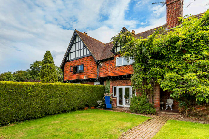 3 Bedroom Terraced House For Sale In Dog Cottages, East Grinstead, RH19