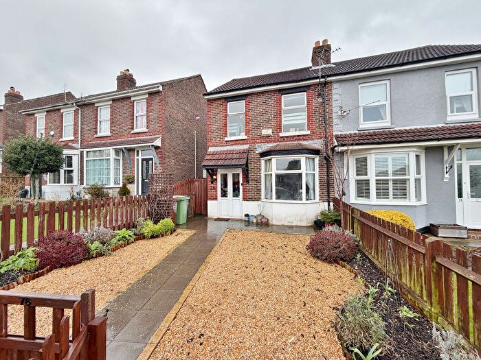 3 Bedroom Semi-Detached House For Sale In Portsdown Road, Portchester, PO6