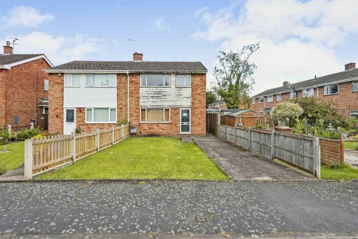 3 Bedroom Semi-Detached House For Sale In Jacomb Road, Lower Broadheath, Worcester, WR2
