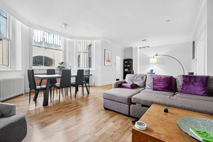 2 Bedroom Flat To Rent In Queen's Gate, London, SW7