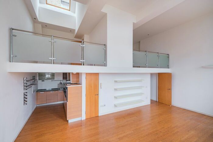 2 Bedroom Flat To Rent In Reed Place, Clapham, SW4