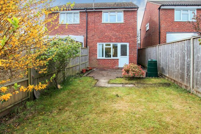 2 Bedroom Semi-Detached House For Sale In Carpenter Close, Hythe, Southampton, SO45