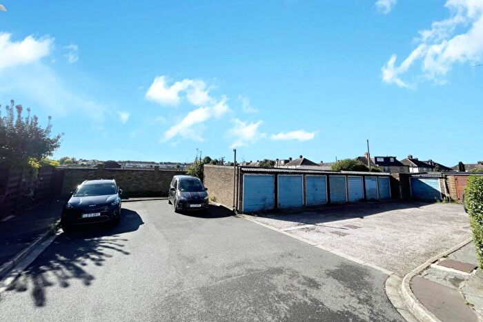 Land To Rent In Sinclare Close, Enfield, London, EN1