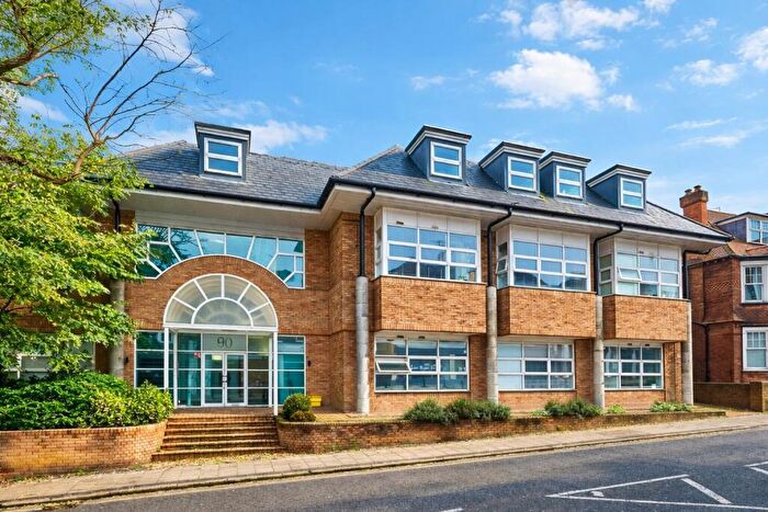1 Bedroom Apartment For Sale In London Road, St. Albans, AL1