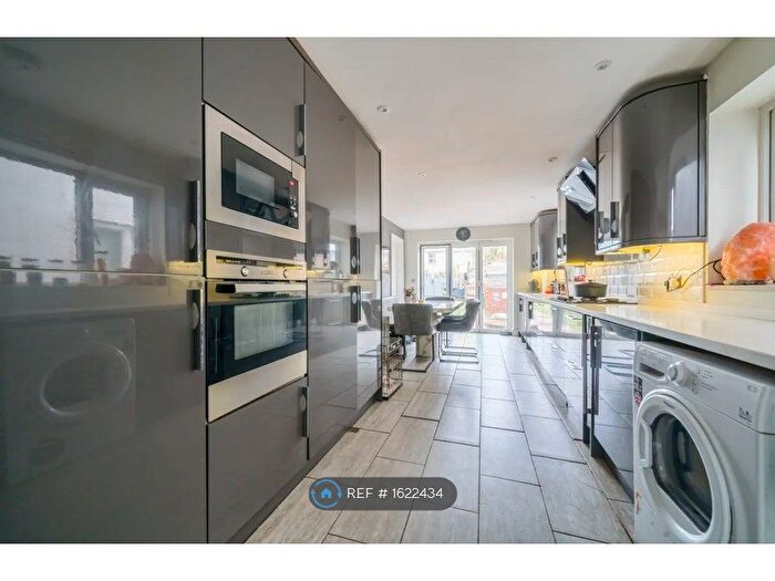 3 Bedroom Semi-Detached House To Rent In Leas Road, Deal, CT14