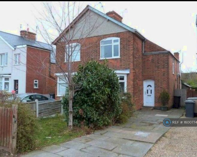 2 Bedroom Semi-Detached House To Rent In Humberstone Lane, Leicester, LE4
