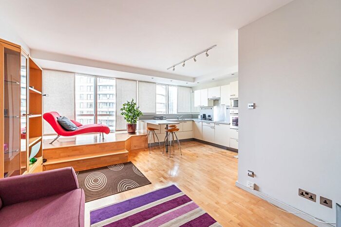 1 Bedroom Flat To Rent In Grosvenor Road, London, SW1V