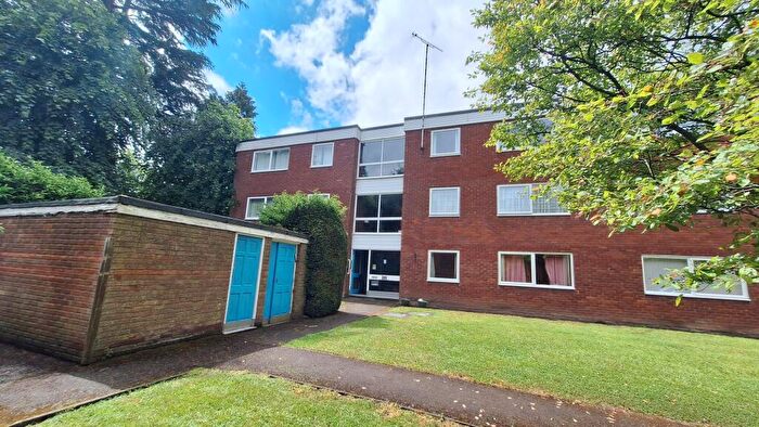 2 Bedroom Flat For Sale In Adare Drive, Coventry, CV3