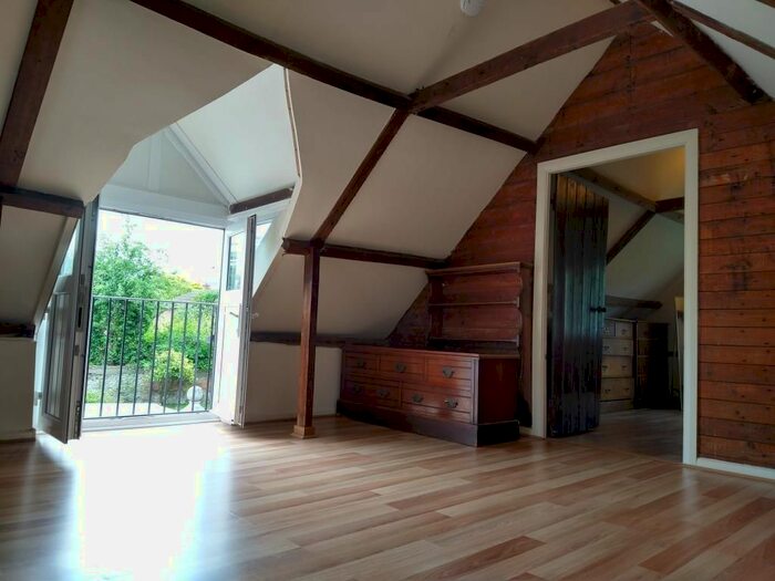 1 Bedroom Flat To Rent In Benson, Oxfordshire, OX10