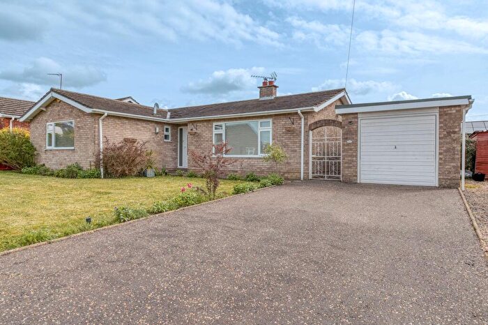 3 Bedroom Detached Bungalow For Sale In Chapel Close, Pulham Market, IP21