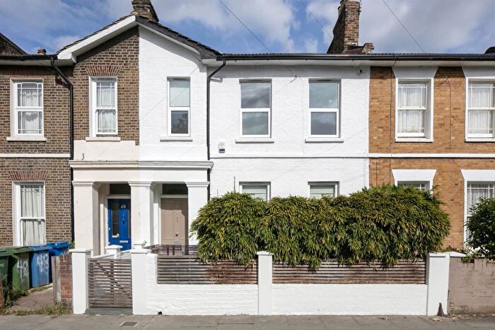 4 Bedroom Terraced House For Sale In Kings Grove, Peckham, SE15