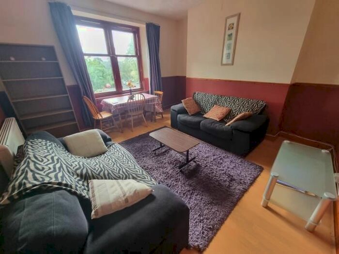 2 Bedroom Flat To Rent In Flat B, Park Road, Aberdeen, AB24