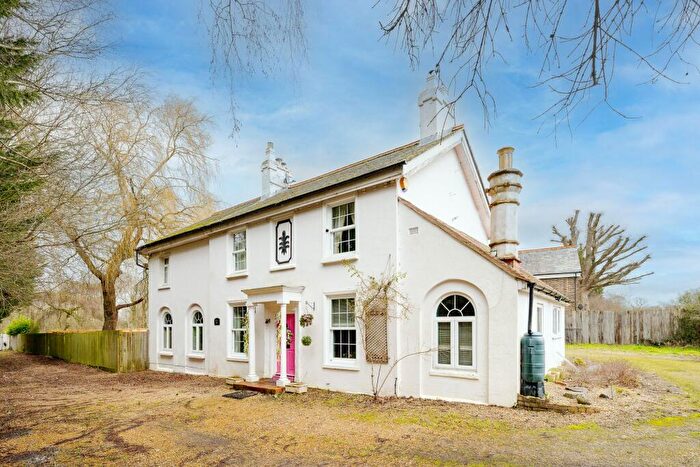 4 Bedroom Detached House For Sale In Godstone Road, Lingfield, RH7