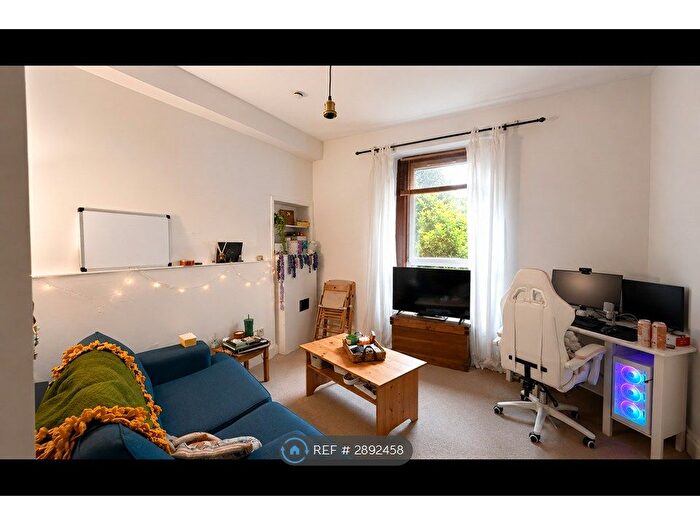 1 Bedroom Flat To Rent In Salmond Place, Edinburgh, EH7